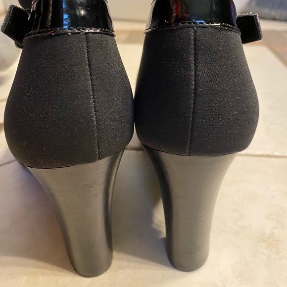 LRLMalida II Knee High Stretch Fabric Patent Boots - Picture 7 of 8